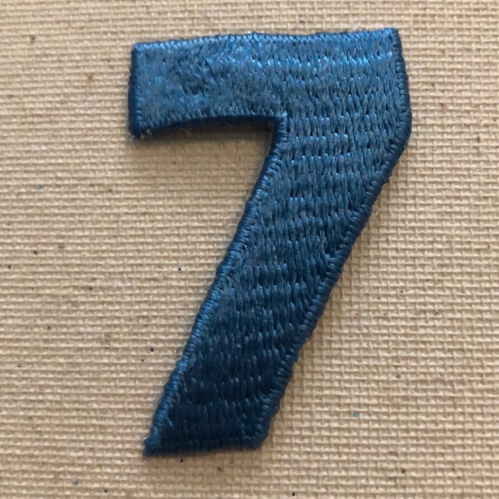 10/$10 - Vintage #7 Patch